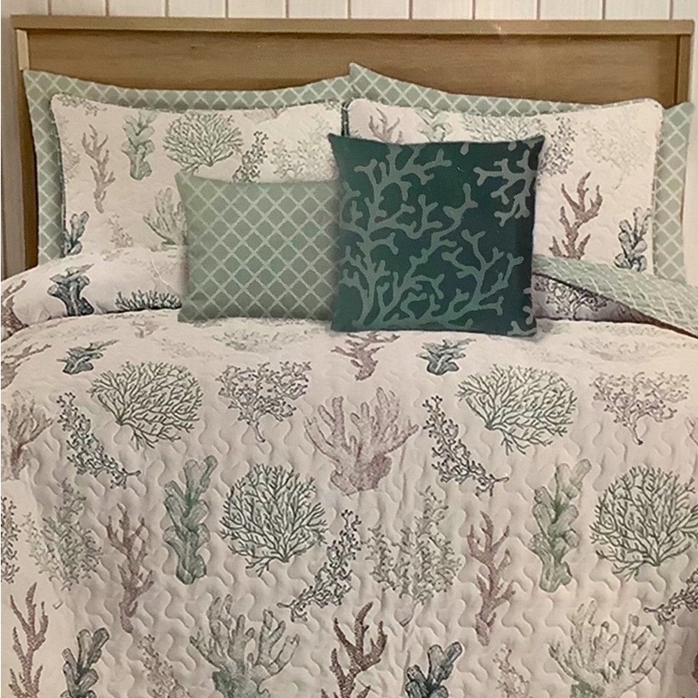 Videri Home 7 Piece King Reversible Coastal Quilt Set